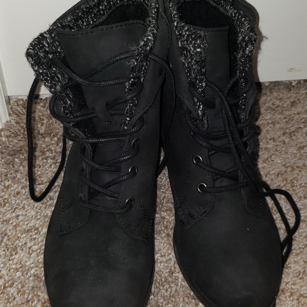 Boots - Picture 2 of 3